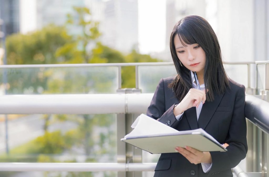 新卒保育士の園見学～「ここで働きたい！」と思える出会いのために～のアイキャッチ